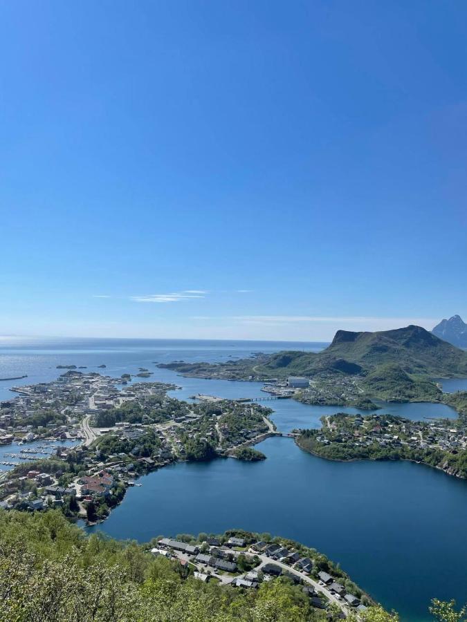 Romslig Leilighet Sentralt I Svolvaer Sentrum ภายนอก รูปภาพ